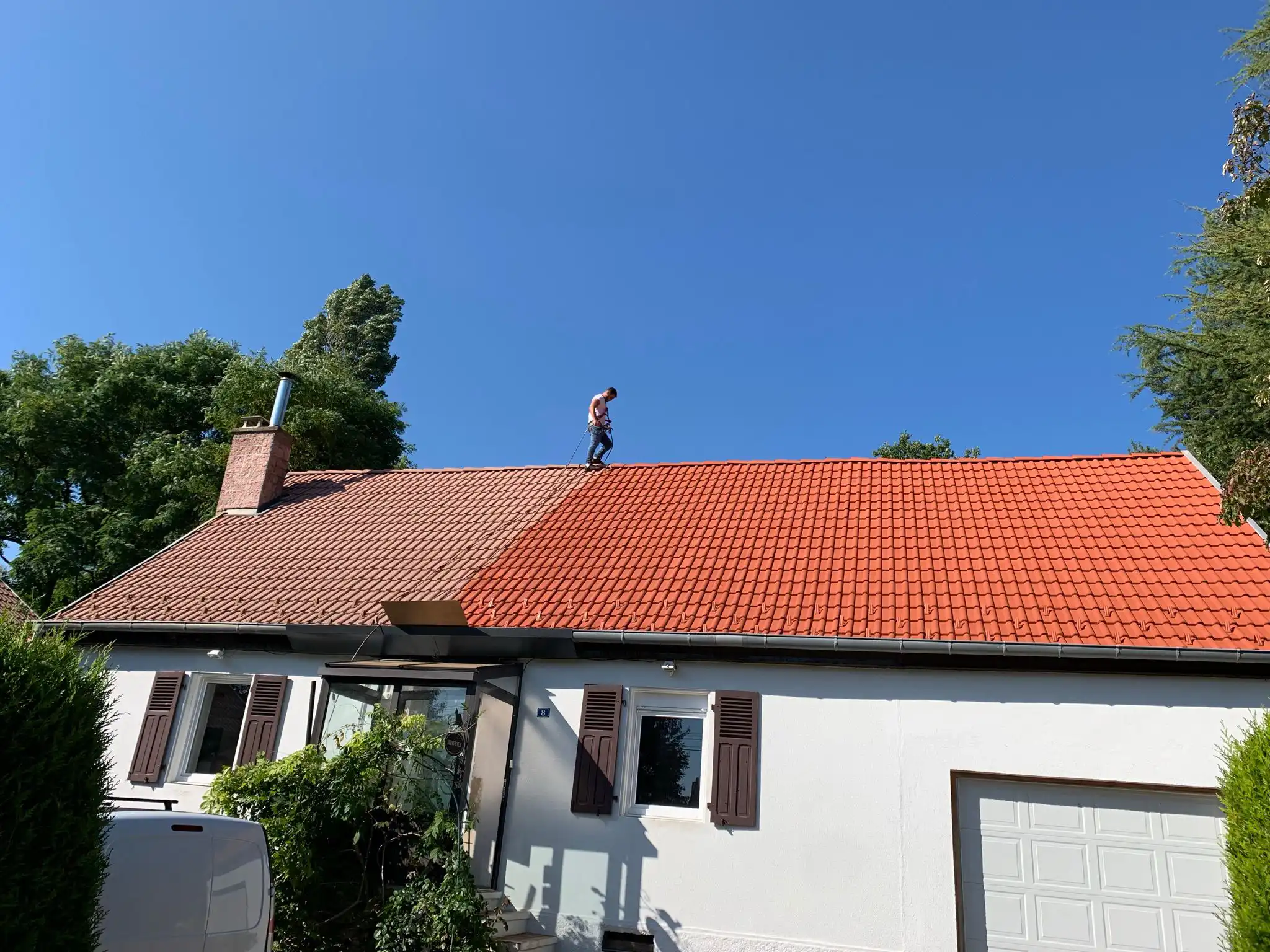 Traitement d'une toiture en cours